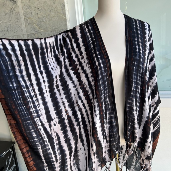 0056/ Black White Brown Kimono Cover up, Cardigan Outer with Fringes - Picture 6 of 9